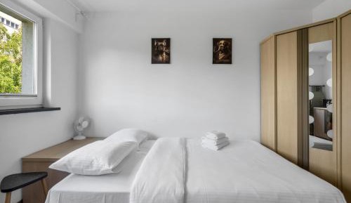 Studio with Sofa Bed