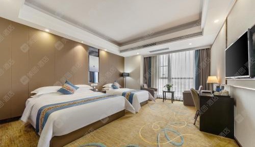Deluxe Family Room - Smoking