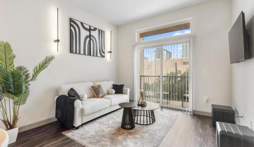 Apartment with City View