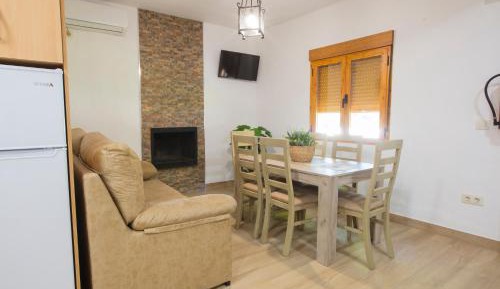 Three-Bedroom Deluxe Apartment