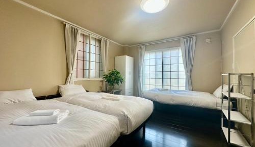 Triple Room with Private Bathroom