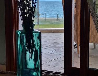 One-Bedroom Apartment with Sea View and Balcony