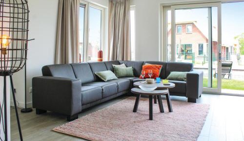 Four-Bedroom Holiday Home