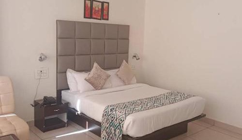 Single Room with Bathroom