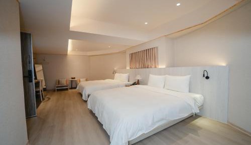 Classic Quadruple Room