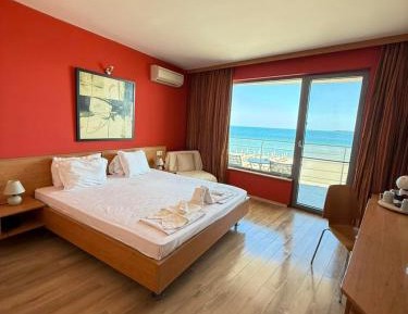 Deluxe Double Room with Balcony and Sea View