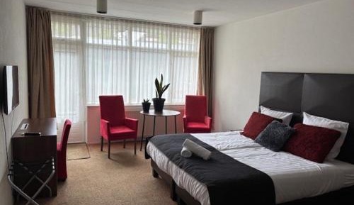 Large Double Room