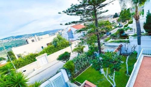 Villa with Garden View
