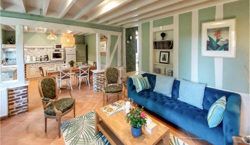 Three-Bedroom Holiday Home 