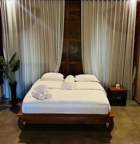Deluxe Double Room with Extra Bed