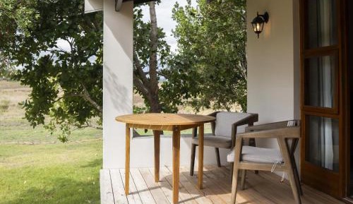 Family Room with Mountain View