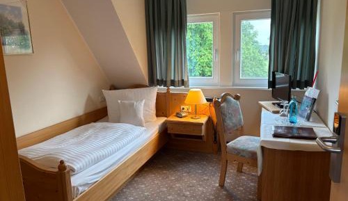 Standard Single Room with Shower
