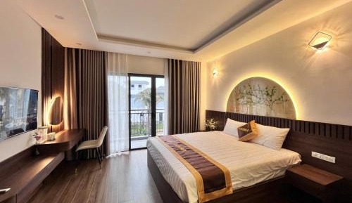 King Room with Balcony