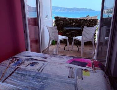 Studio with Sea View