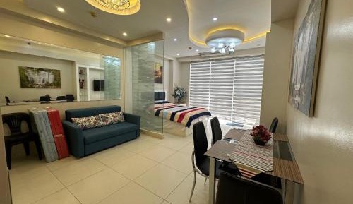 Studio with Balcony