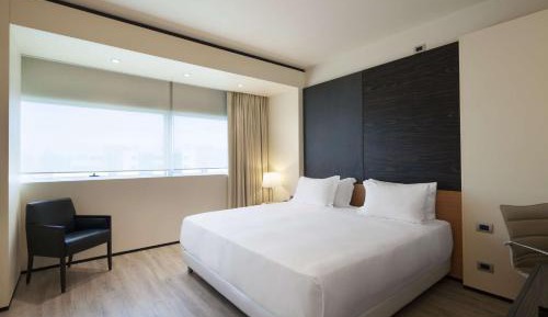Superior Double or Twin Room with Darsena View