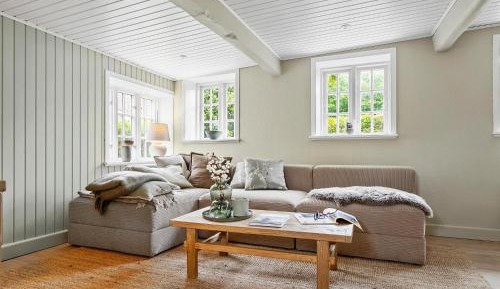 One-Bedroom Holiday Home