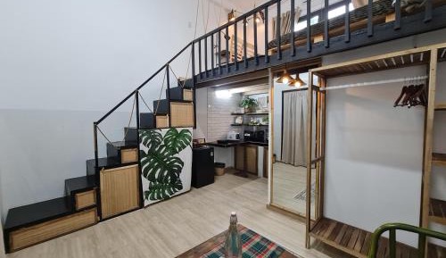 Studio - Split Level