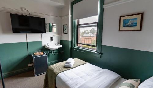 Deluxe Single Room