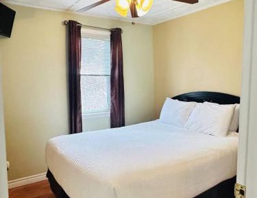 Standard One-Bedroom Cottage