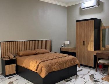 Deluxe Double Room (2 Adults + 1 Child)