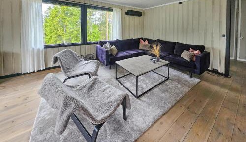 Three-Bedroom Holiday Home 