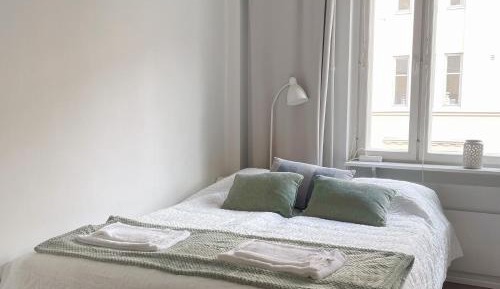 Studio Apartment with Queen Bed