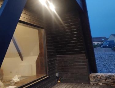 One-Bedroom Apartment with Sea View