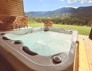 Family Room with Mountain View