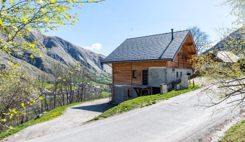 Three-Bedroom Superior Apartment