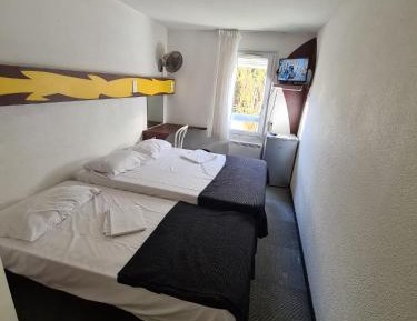 Triple Room with Private Bathroom