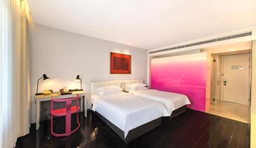 Ultra Sassy Twin Room