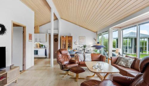 Three-Bedroom Holiday Home 