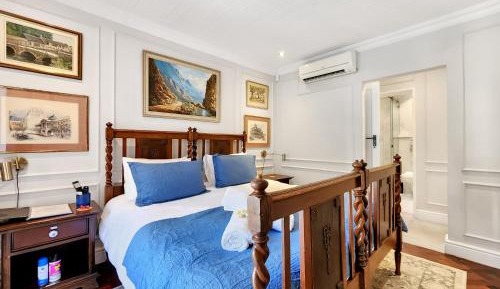 Double or Twin Room with Terrace