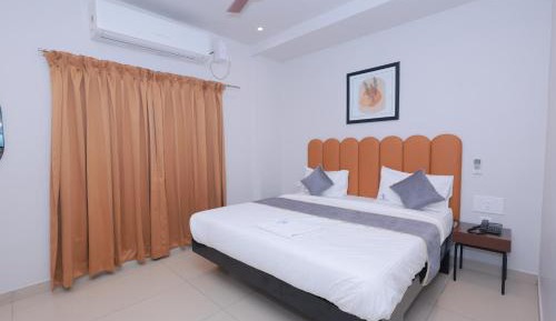 Deluxe Room (2 Adults + 1 Child)