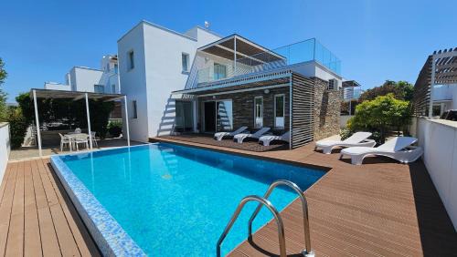 Villa with Private Pool