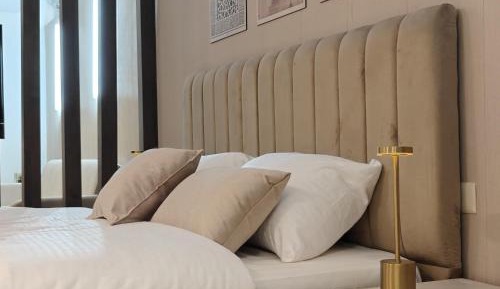 King Studio with Sofa Bed