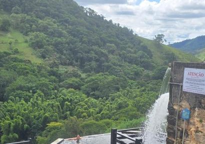 Deluxe Two-Bedroom Apartment with Garden View