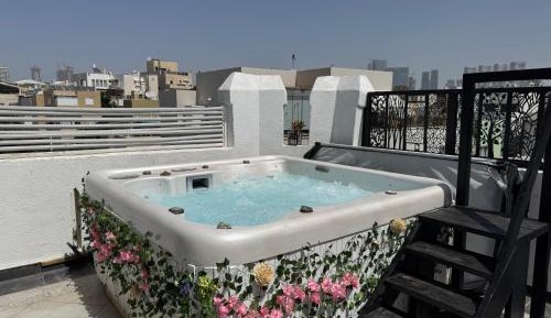 Three-Bedroom Apartment with Sea View