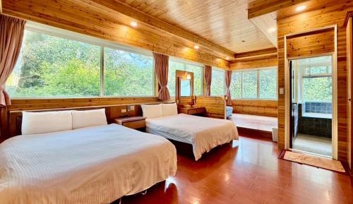 Luxury Quadruple Room