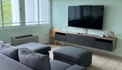 Three-Bedroom Apartment with Balcony