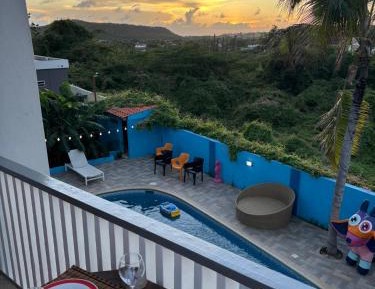 Apartment with Pool View 