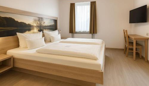 Double Room with Private Bathroom