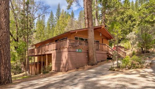 Three-Bedroom Holiday Home 