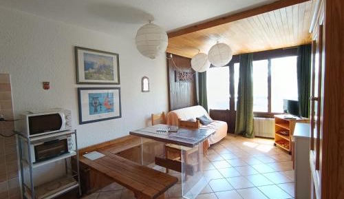 Apartment (6 Adults)