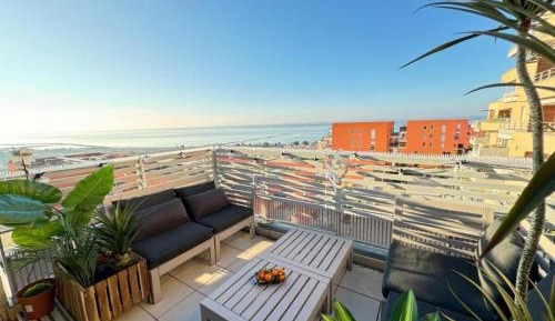 Two-Bedroom Apartment with Sea View