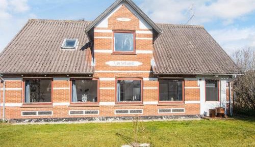 Four-Bedroom Vacation Home