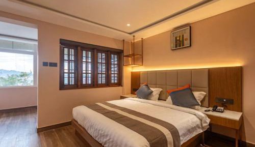 Suite with City View