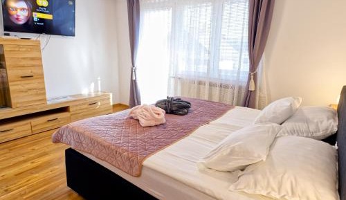 One-Bedroom Apartment with Balcony