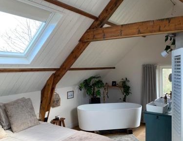 Deluxe Double Room with Bath